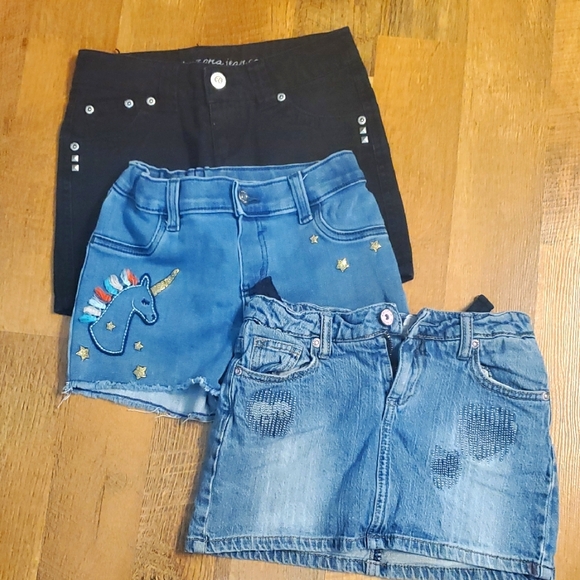2 Pair Girls Size 8 Shorts And 1 Short‎ Denim Skirt Black and Blue Set - Picture 1 of 12